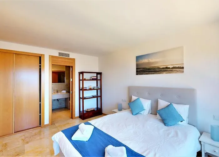 Lomas De Monteros - With Seaviews Marbella