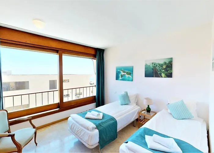 Lomas De Monteros - With Seaviews *