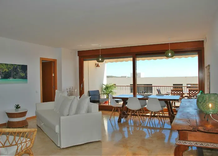 Lomas De Monteros - With Seaviews Marbella